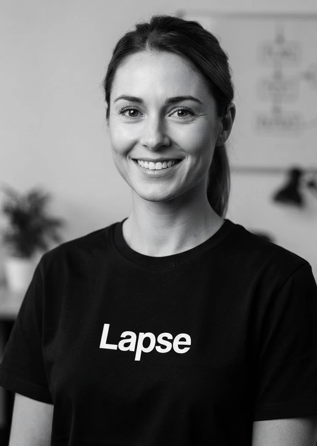 Ines Duarte smiling in a Lapse t-shirt